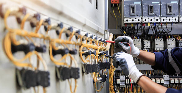 Professional Electrician technician working in South St. Paul, MN